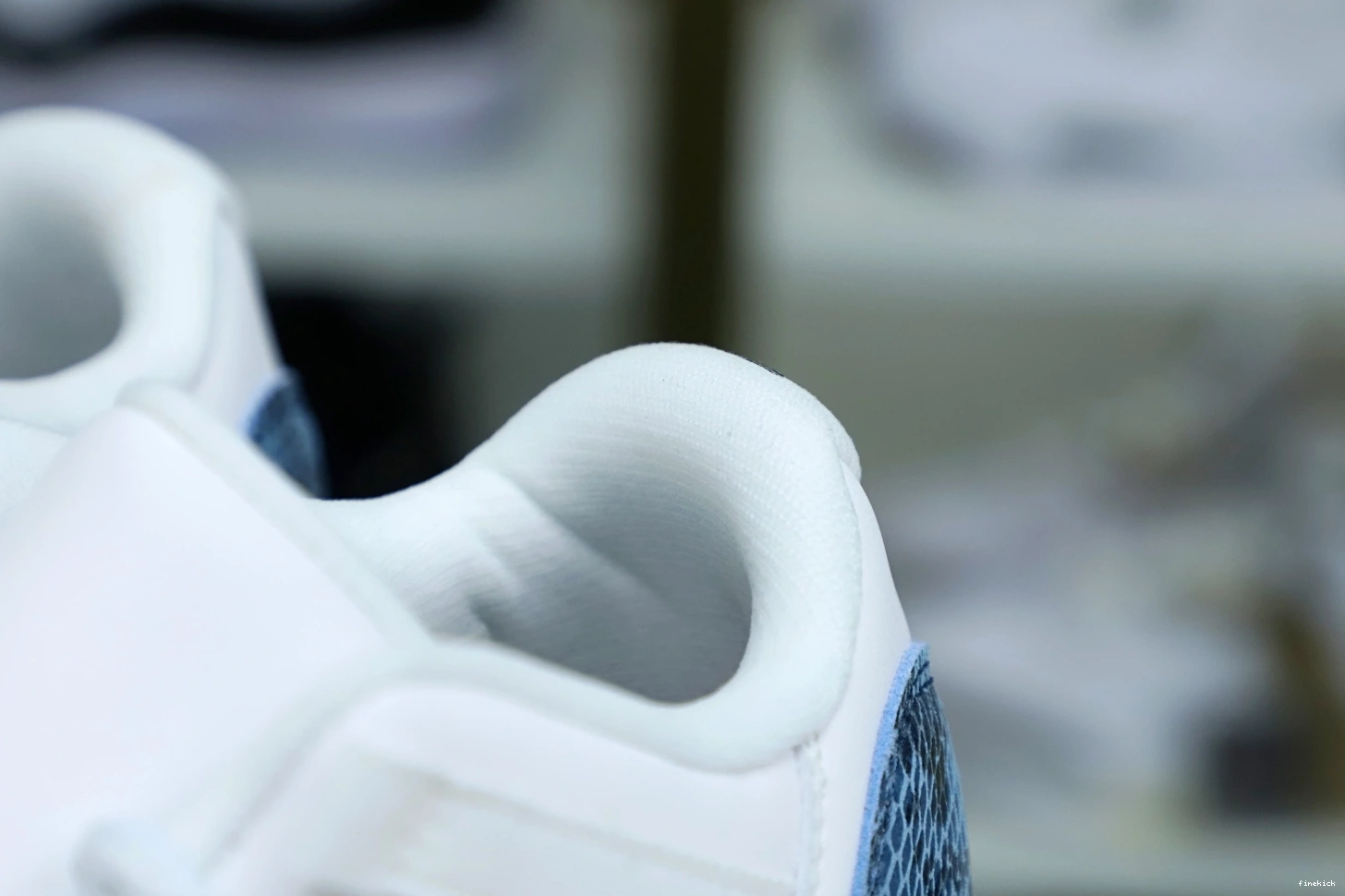 11 Jordan snakeskin” Jordan “navy Air 0116